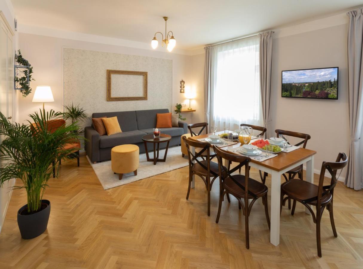 Seno6 Apartament *