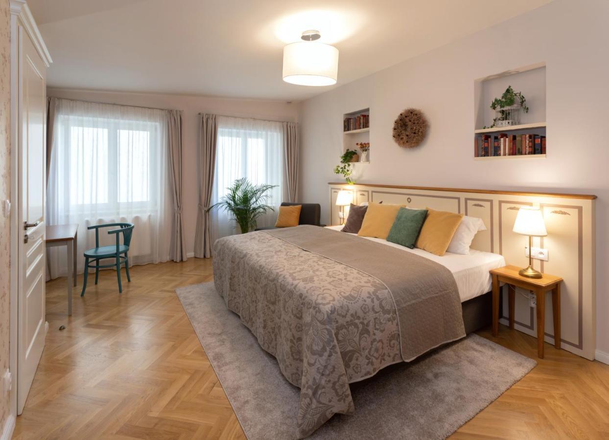 Seno6 Praga